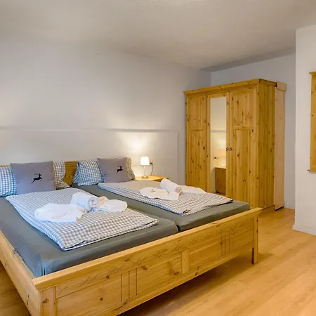 Albhof Am Wasserfall Apartment